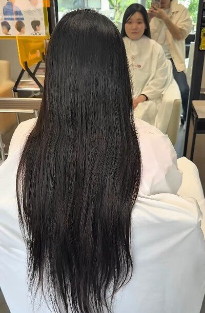 「夫に喜んでもらいたい」ロングヘアを大胆カットした女性…イメチェン姿に夫婦で満面の笑み