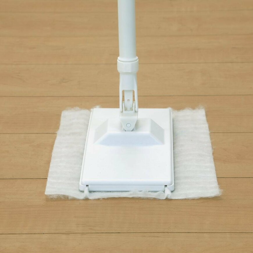 出所：株式会社コメリ　手を汚さない立つフローリングワイパー