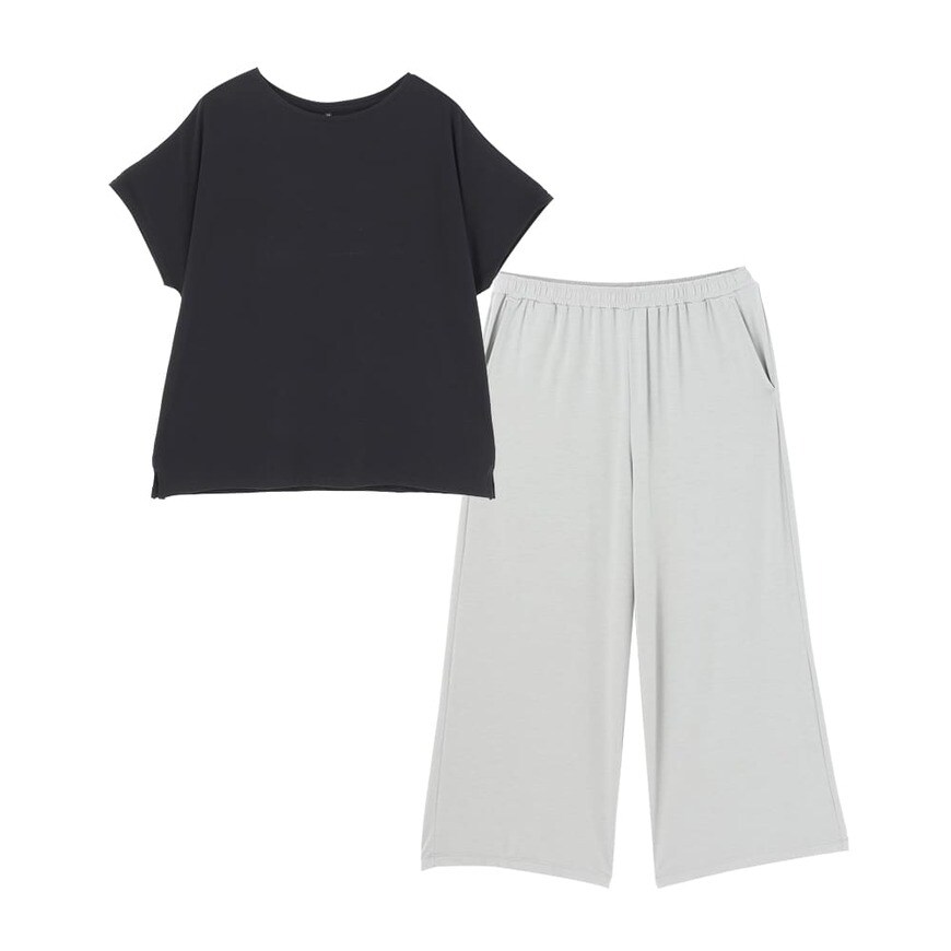 出所：ワークマン公式　レディースシン・呼吸するパジャマ