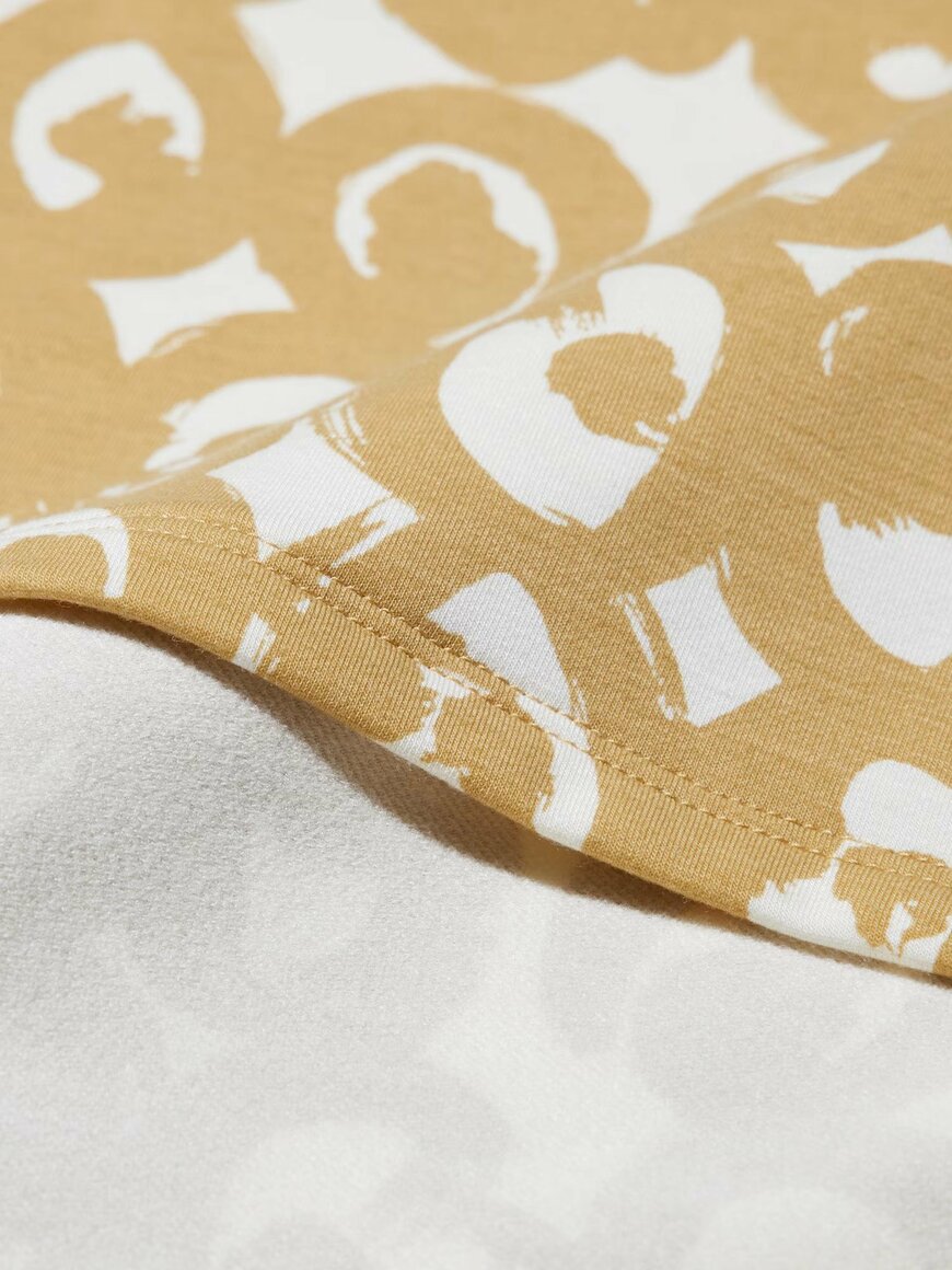 ヒートテックタートルネックT