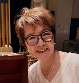 【60代マダム】“GU”「夏のホワイトコーデ」が爽やか＆上品！気品ある組み合わせを参考にしたい