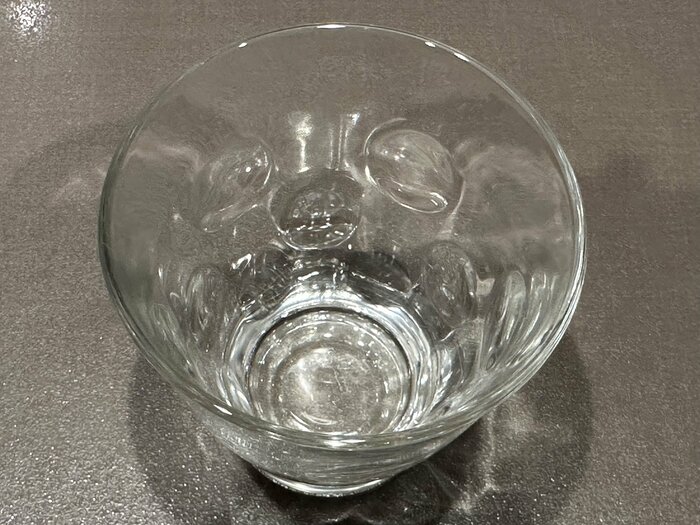 よく見ると、水玉模様になっているのもポイント