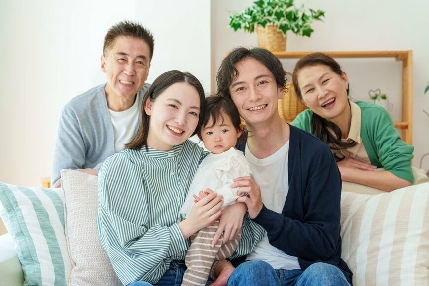 【子ども・子育て支援金制度】2026年4月分から医療保険料に上乗せがスタート。年収400万円の会社員は「月384円」、何に使われるのか