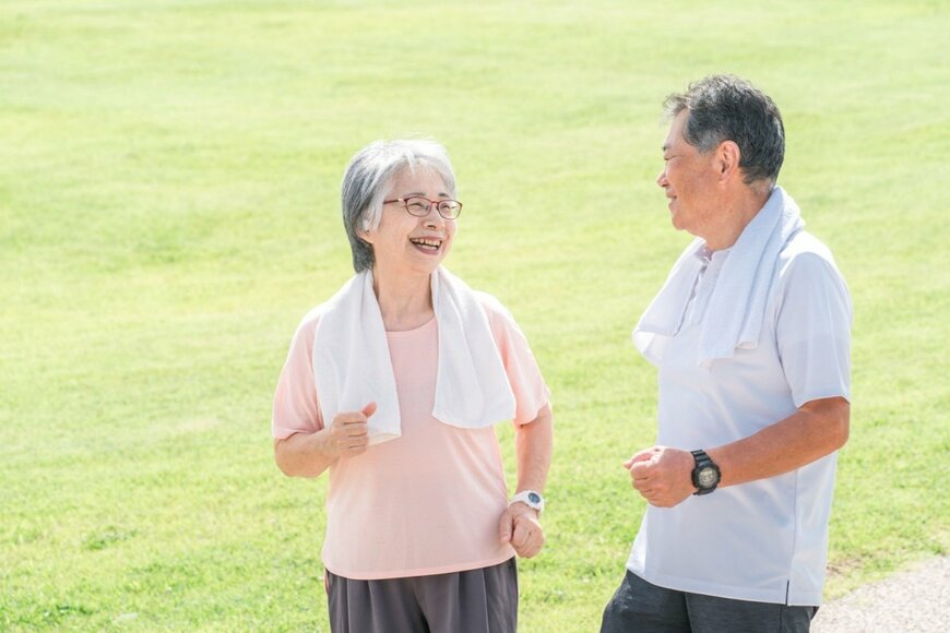 【6月支給の公的年金】《約46万円》支給される夫婦の「勤続年数」や「年収」はどれくらい？
