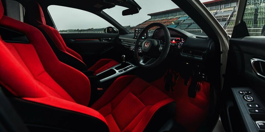 出所：本田技研工業株式会社「シビック TYPE R」