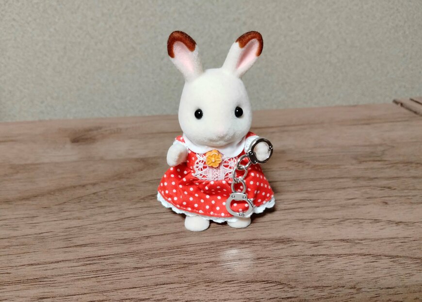 筆者撮影（山田化学株式会社、ミニチュア 手錠）