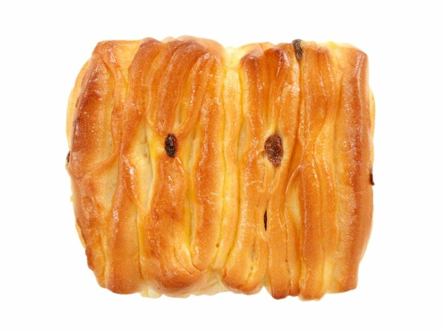 セブン-イレブンの新商品：レーズンカスタード