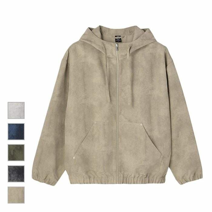 カラーバリエーションはどれも着こなしやすい落ち着いたトーンの5色