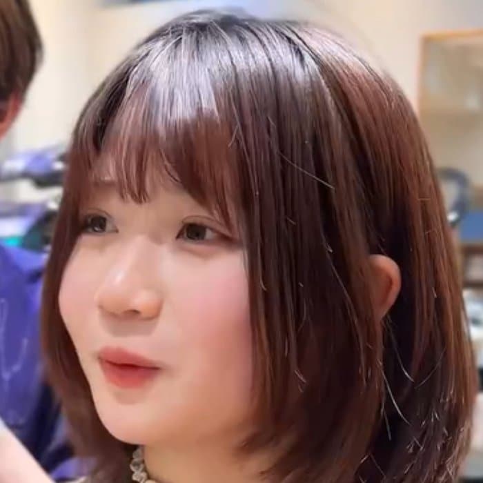パーマ未経験の女性が美容師にお任せで初挑戦。ストレートからボブパーマへの印象チェンジで「可愛い！真似しようかな」の声