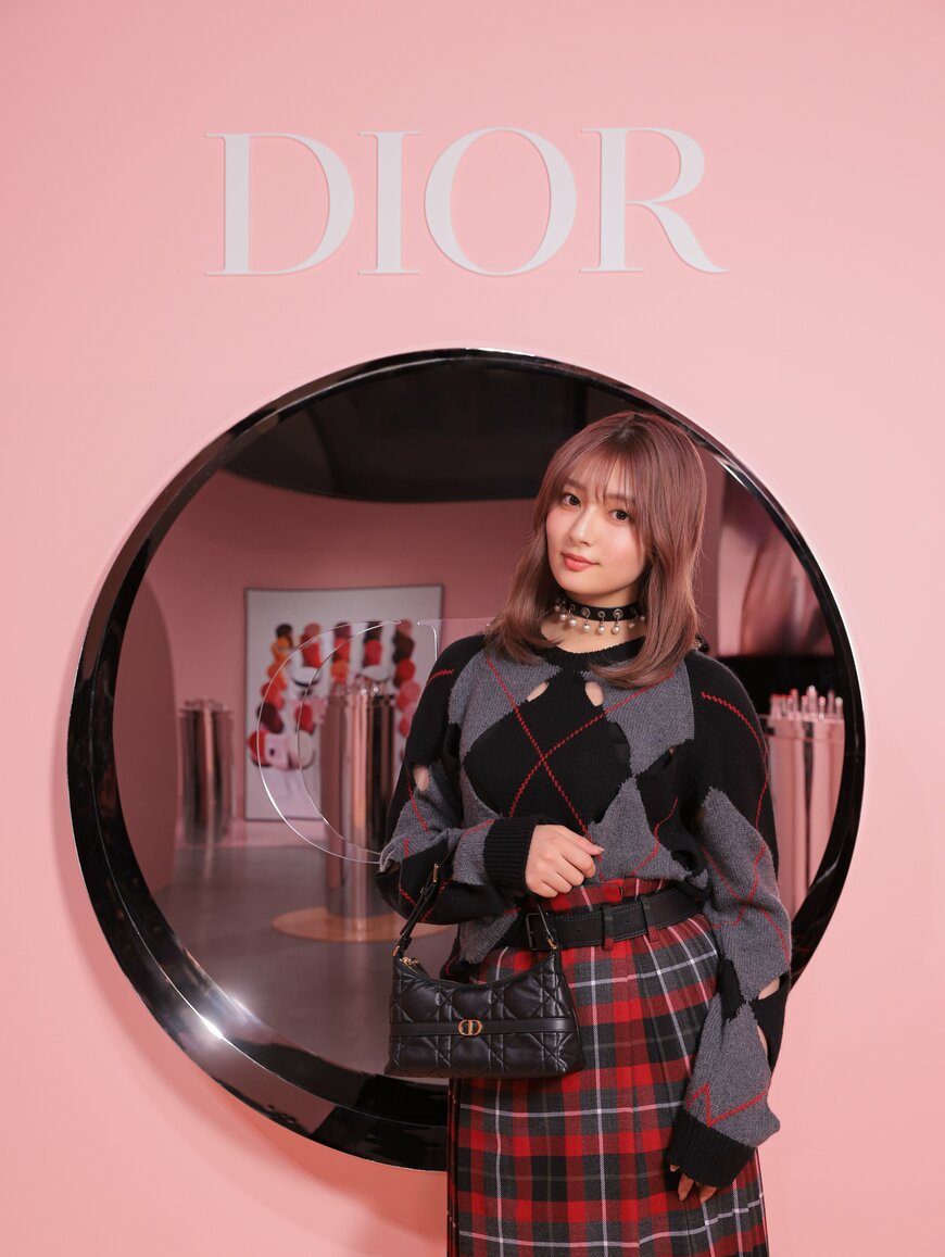 出所：パルファン・クリスチャン・ディオール・ジャポン株式会社「新ディオール アディクト リップ グロウの誕生を祝いCocomi、齋藤飛鳥、吉川愛らが来場」
