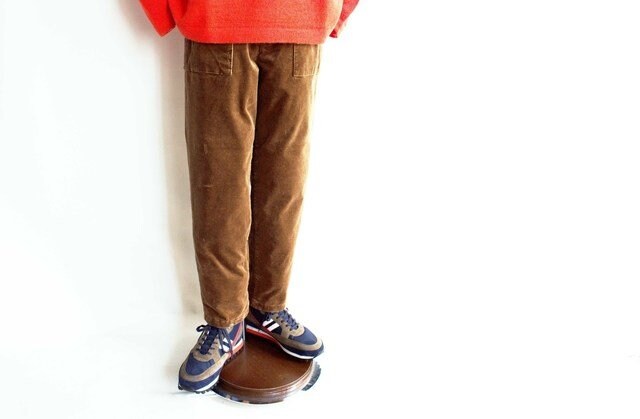 Still by hand - ストレッチコーデュロイパンツ ¥18,360（税込）