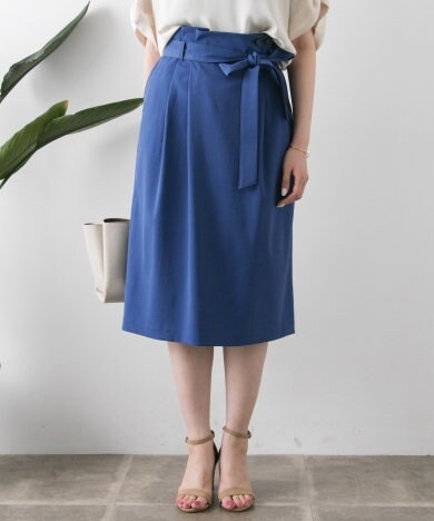 URBAN RESEARCH - ウエストベルト付タックスカート ¥11,880（税込）