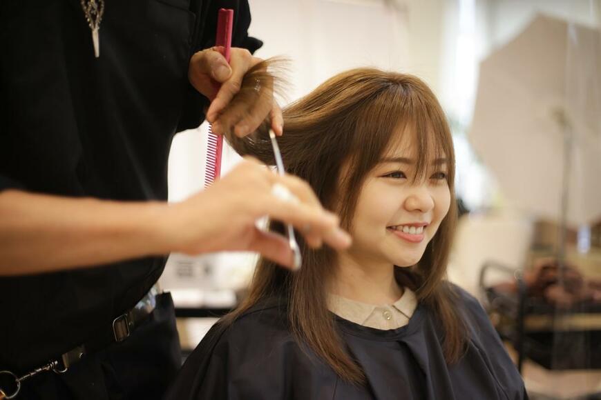 美容院でヘアカット