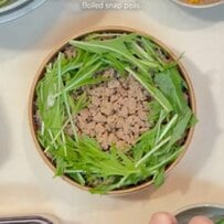 【夫弁当】ディテールがすごい！彩りが綺麗な「ミモザのリース弁当」が可愛くて美味しそうと話題