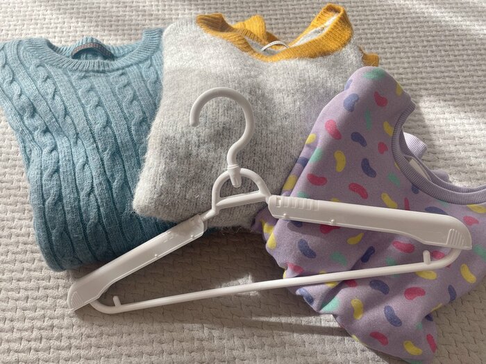 この冬マストバイ!セーター用ハンガーはまとめ買いで大活躍!
