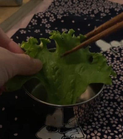 【鮭と枝豆のおにぎり弁当】52歳の母が子どもに作る愛情弁当が素敵すぎる！