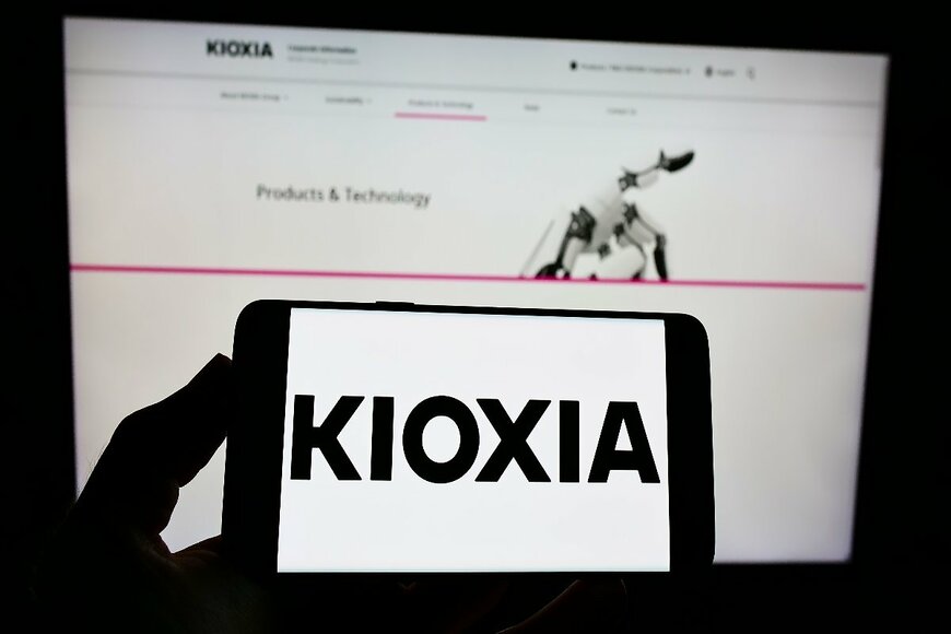 キオクシアホールディングス（285A）、2027年3月期1Qの営業利益1兆2,700億円。1カ月で4割振れた株価に何を見るか