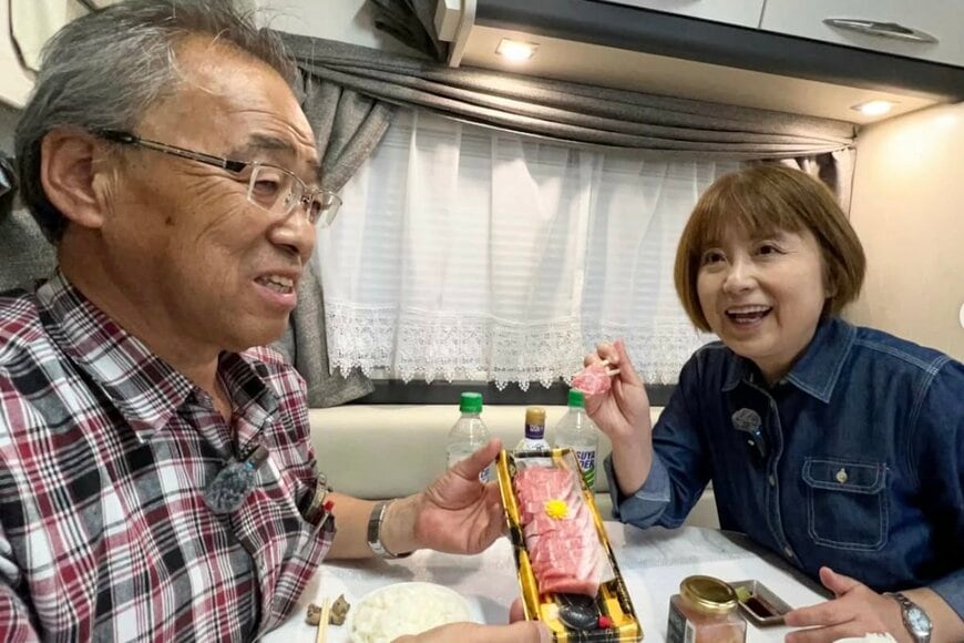【60代夫婦の車中泊旅】北陸で味わった贅沢な車内ランチ！大トロにカニ汁…市場ならではのお得価格に驚き