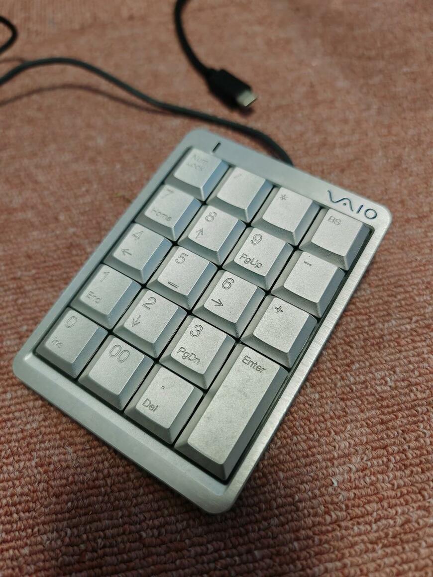 ハードオフで購入したテンキー