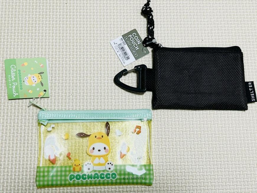 ラメポーチ(写真左)・コインケースカラビナキーホルダー(写真右)