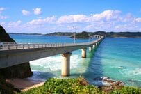 山口県下関市のホテルにある「豪華なシャンデリア」に思わず目を疑う　下関らしいデザインに「見事な芸術作品」