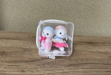 キャンドゥの「マスコットポーチ」がシルバニアの赤ちゃん収納に