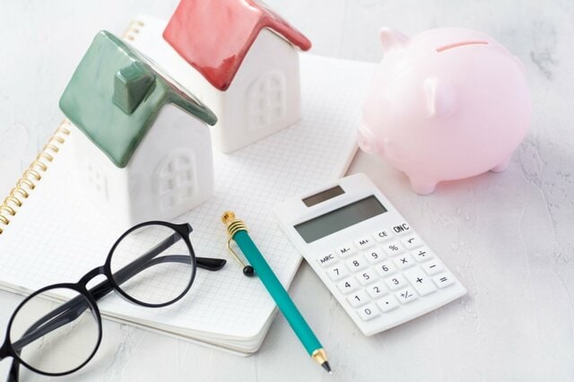 高市政権、給付付き税額控除「現金給付＋税額控除」の実現に向けて「2年間の食料品0%」を先行導入、異例の2段階シナリオが始動