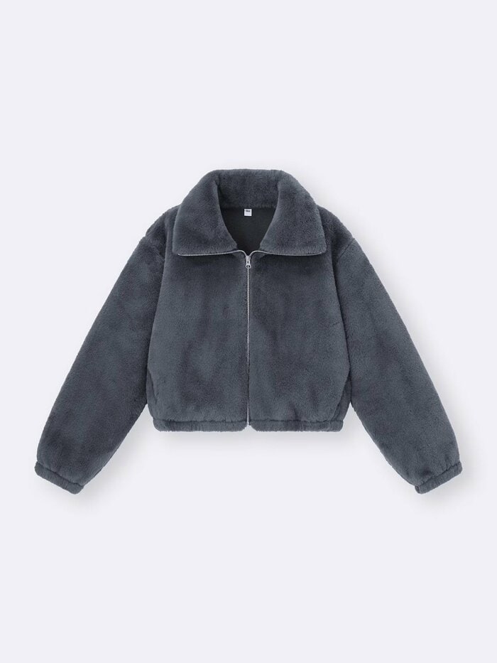 クールでスタイリッシュに決まる「DARK GRAY」