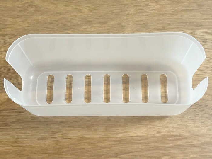 左右どちらからでもケーブルタップの配線を伸ばせる構造