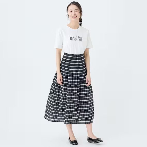 出所：ニトリ公式　猫フォトTシャツ