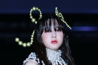 18歳・本田紗来 オトナの表情で堂々ランウェイ「見る度に綺麗になる」「美少女すぎ」「スタイル良すぎる」の声