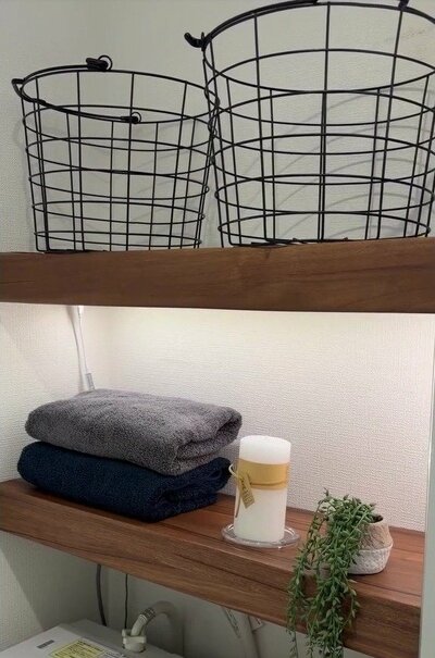 変身後の洗濯機上の収納棚