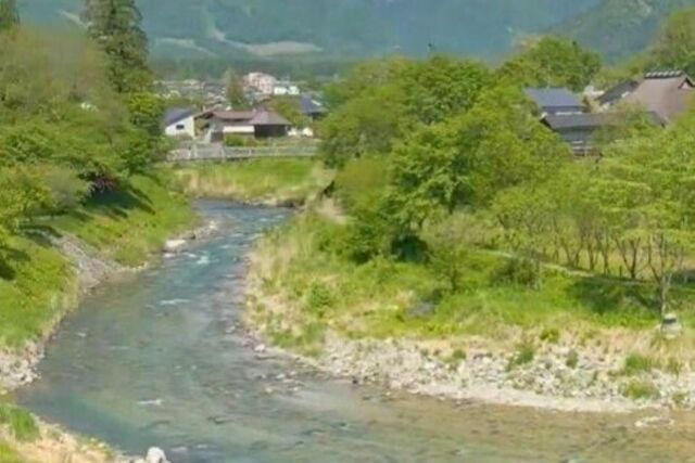 【長野県】日本とは思えない「初夏の絶景」に感動してしまう　スイスのような光景に「別世界みたいで最高」