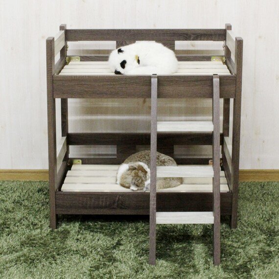 出所：ニトリ公式通販 ニトリネット ツートンカラーが可愛いハシゴ付きペット2段ベッド(BR)
