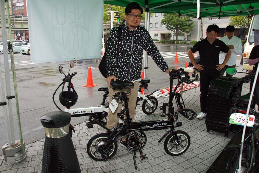 5段ギアにカスタマイズしたヘビーユーザーも駆けつけた（筆者撮影）