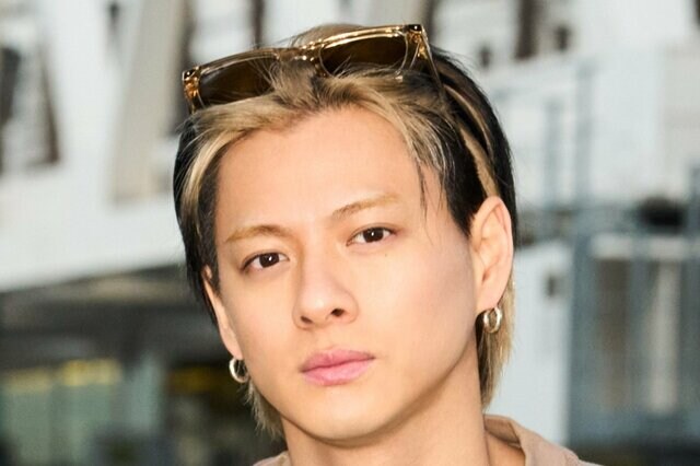 平野紫耀「ルイ・ヴィトン」空港コーデにファンうっとり「センス良すぎ」「イケ散らかしてる」パリへ出発