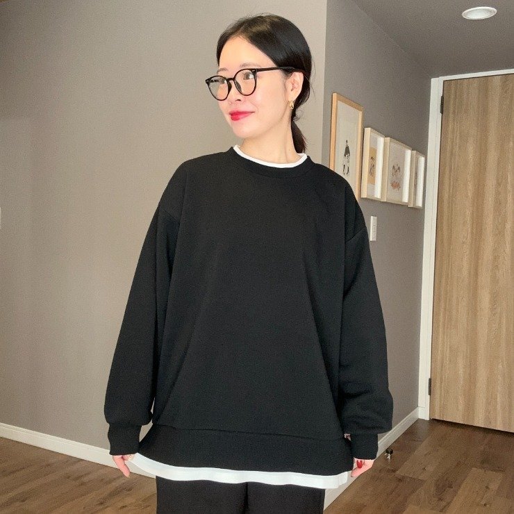 しまむら公式　レディース　オーバーサイズ袖刺繍プルオーバー（ammy）の画像