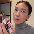 「50代唇でも発色してくれたぞ」元CAの美人YouTuberがおすすめするメディアの【美発色リップ】大人世代に映える若見えコスメを徹底レビュー