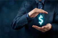 『半沢直樹』で注目！金融・保険業で働いてる人の平均給料って、どのくらいなの？