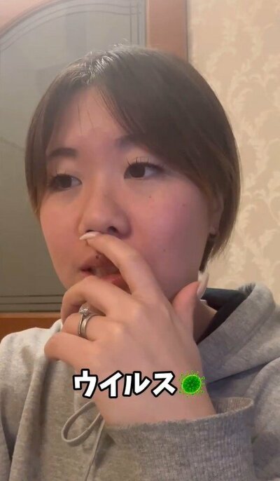 カタカナ英語の発音で「ウイルス」と言う＠english__sakuさん