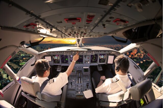 航空機操縦士の給料はどのくらいか