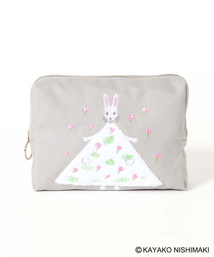 出所：ブルーブルーエ公式　わたしのワンピースサガラ刺繍ペンケース