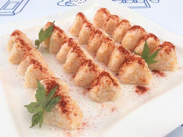 パプリカパウダー（ハンガリー）× 鮭おにぎり