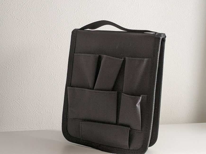 筆者撮影（Standard Products、持ち運べる文具収納ケース）