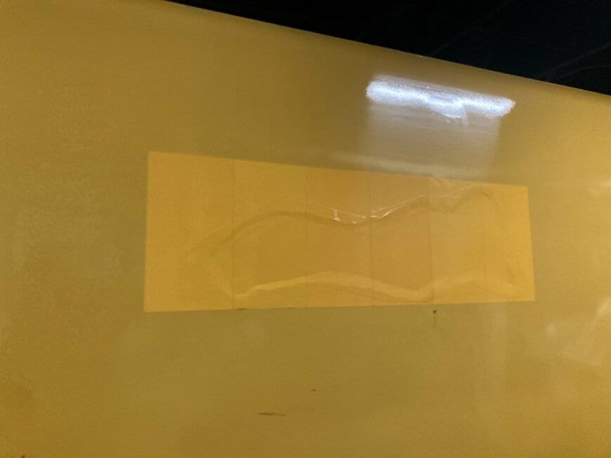 岡山の電車の補修痕