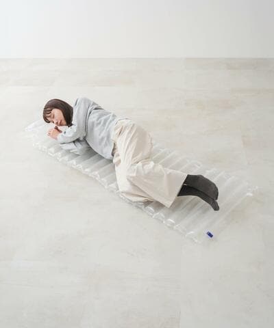 3COINS、防災エアマット／SOBANI商品画像