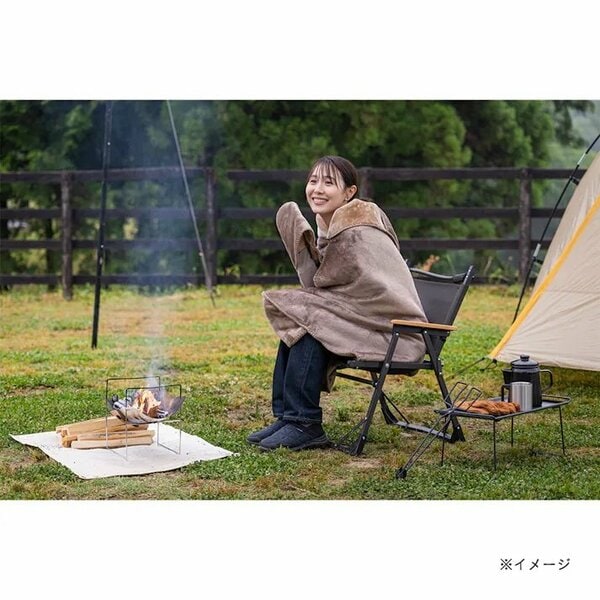 焚火などを行うキャンプでも使いやすい外側は頼もしい難燃加工済み