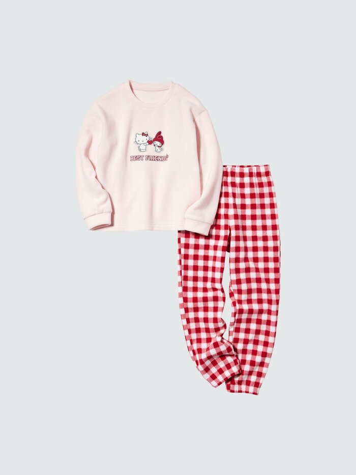 軽くて保温性の高いフリース素材