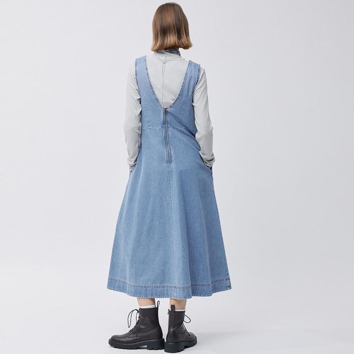 出所：GU公式 デニムジャンパードレス