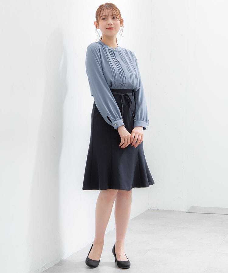 出所：ハニーズ公式通販サイト　ピンタックブラウス